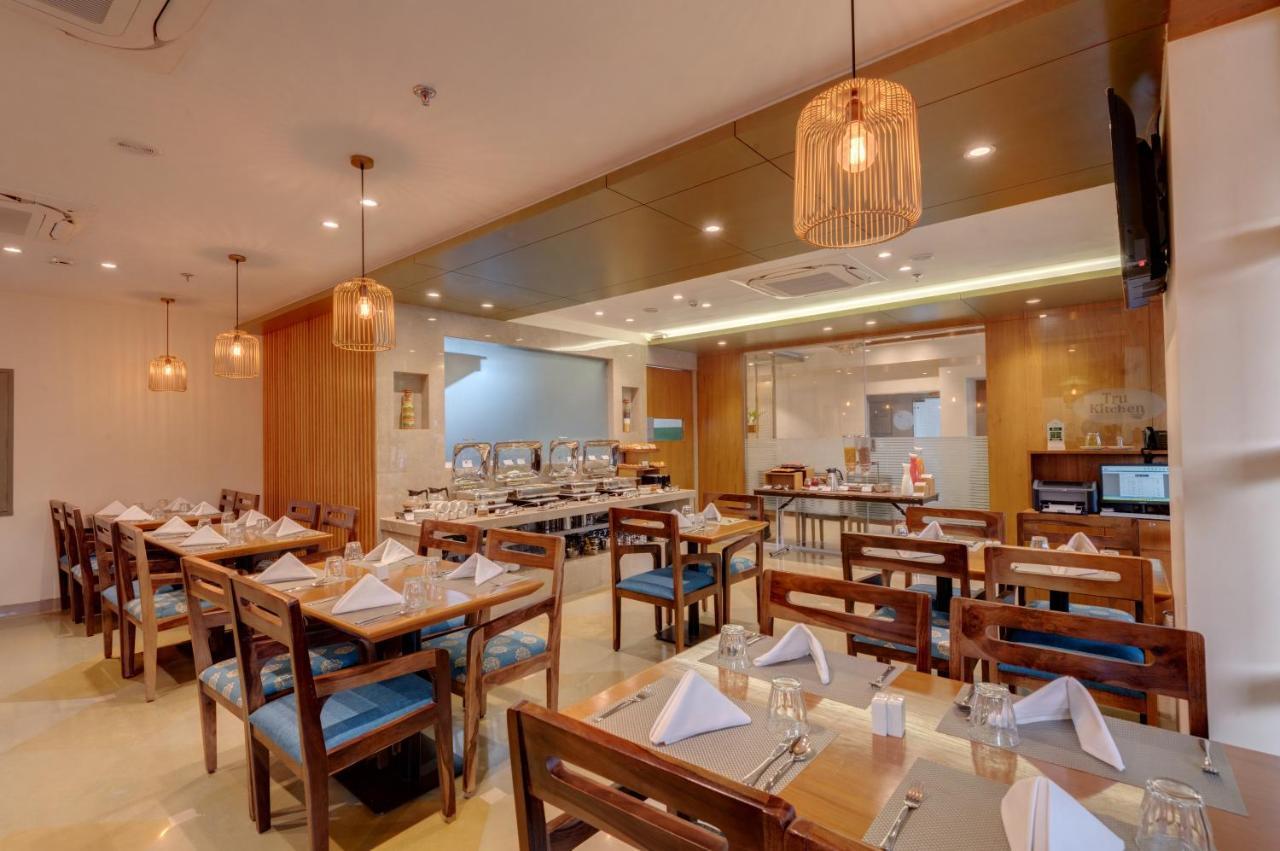 The Beacon Hotel 바도다라 외부 사진
